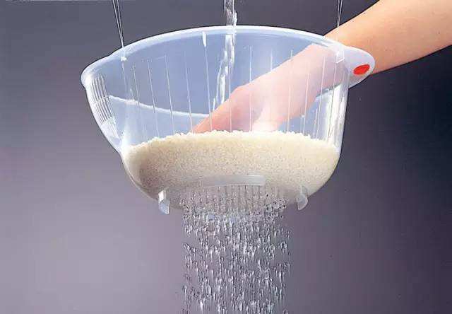 适合头发干枯毛糙分叉的洗发水,头发干枯开叉怎么保养视频