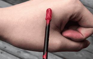 只卖一个色号唇釉哑光,唇釉99元一支