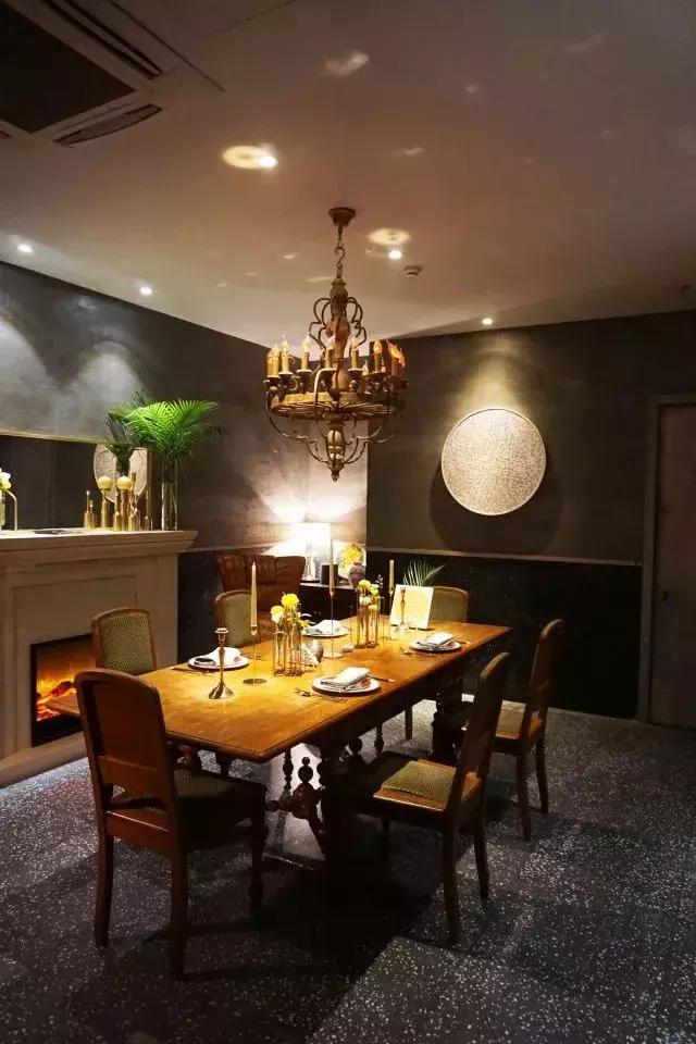 在上海最高的餐厅吃饭需要多少钱,上海最贵的餐厅吃一顿花多少