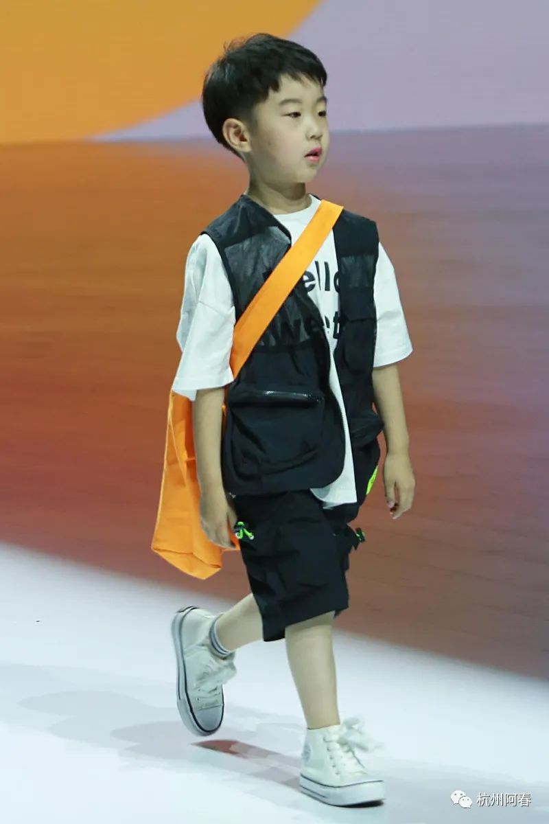 国际时尚周巴黎,时装周秀场