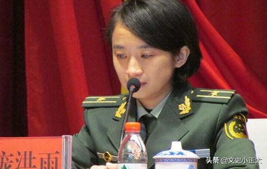 31岁女教师被特招入伍,女教师被特招入伍授少校军衔