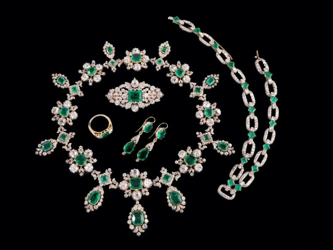 如何体现女王范,女性一定要有超显气质的珠宝