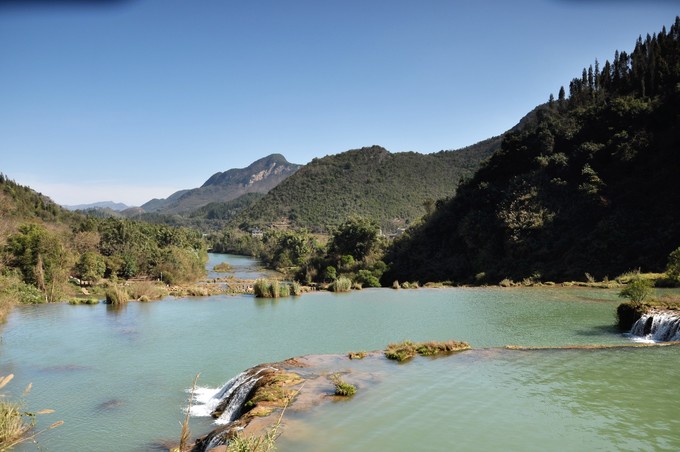 走进春天走进桃花盛开的地方,云南罗平金色花海之旅