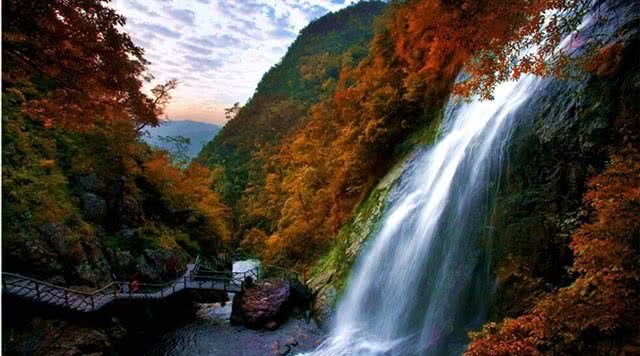 浙江有哪些有瀑布的旅游景点,浙江旅游景点推荐瀑布