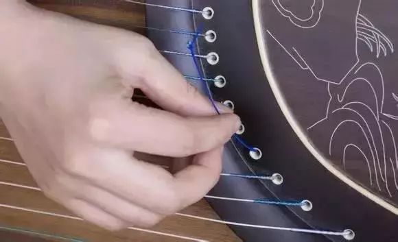 古筝弹不出空鸣音什么原因,古筝弹得不好听是什么原因