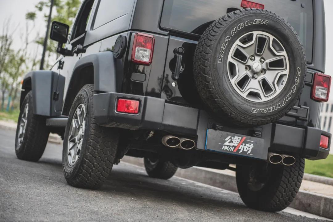 在城中开牧马人代步的人？我敬你是条汉子！