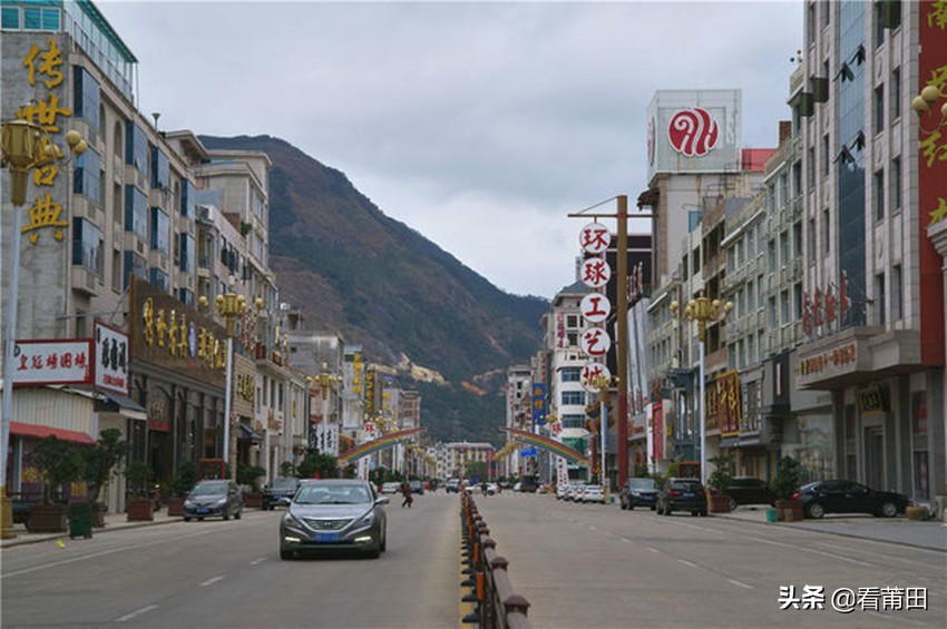 仙游红木家具寒冬加剧,厂房屡屡被拍