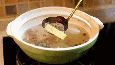 做饭锅里有泡沫是不是洗洁精,做饭时起泡沫