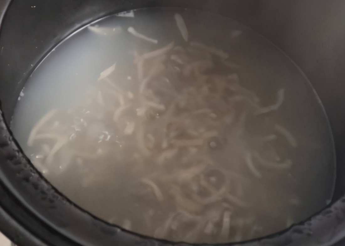 做猪皮冻水的比例是多少,做猪皮冻的正确方法