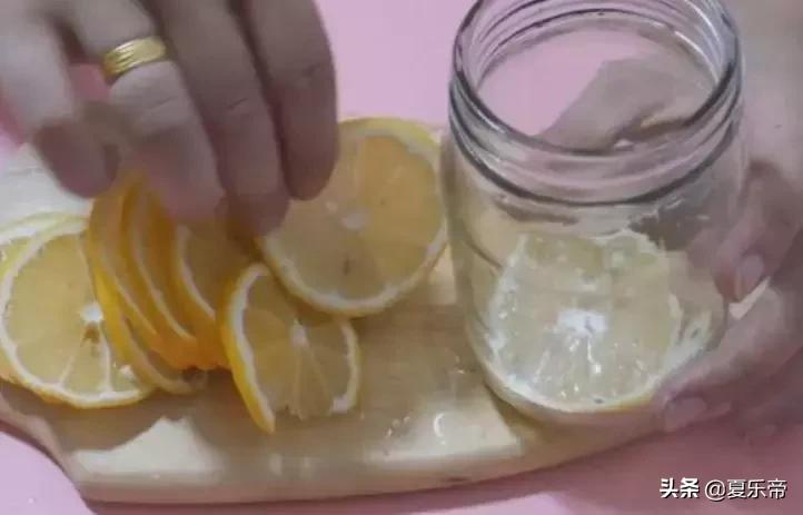柠檬别再泡水喝了用白醋泡一泡,柠檬别再泡水喝