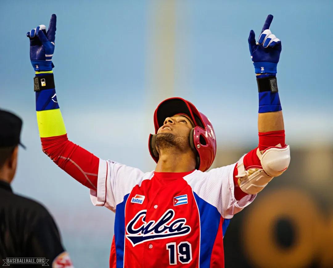 红色闪电与美职棒大半个世纪的相爱相杀「地域棒球」