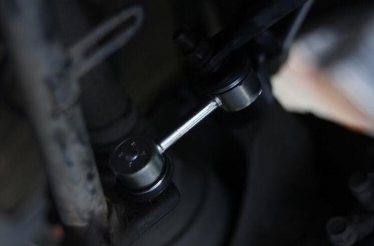 老车翻新：修复2005年凌志LS430，V8自吸大排量，一代神话再复活