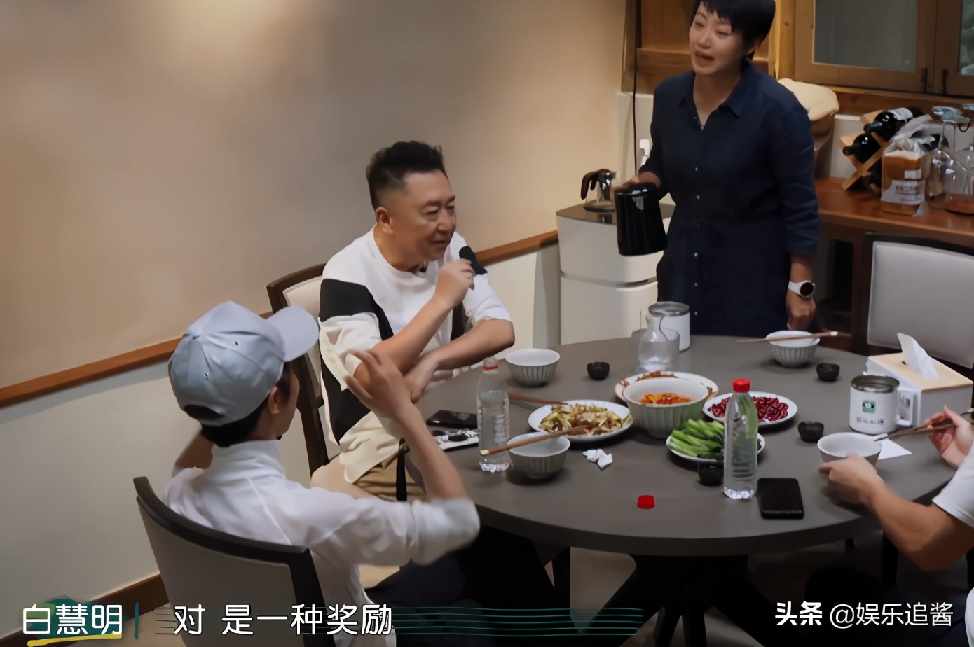 于谦夫妇恩爱视频,于谦夫妇日常相声