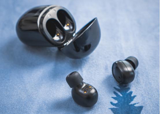 有什么免费听歌的软件不收钱,什么听歌软件不用网也能听歌