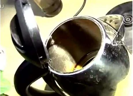 冬季羽绒服清洗妙招,羽绒服不可干洗怎么清理