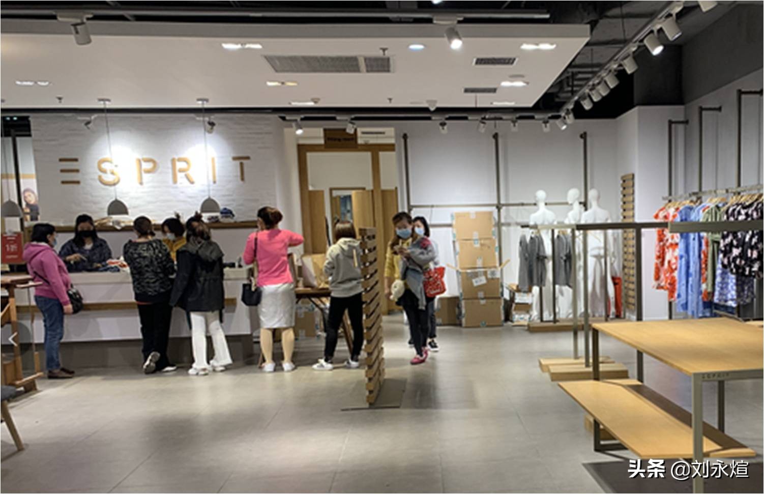 潮牌不潮Esprit不香:入华28年市值跌逾9成,内地关店甩卖疑清场