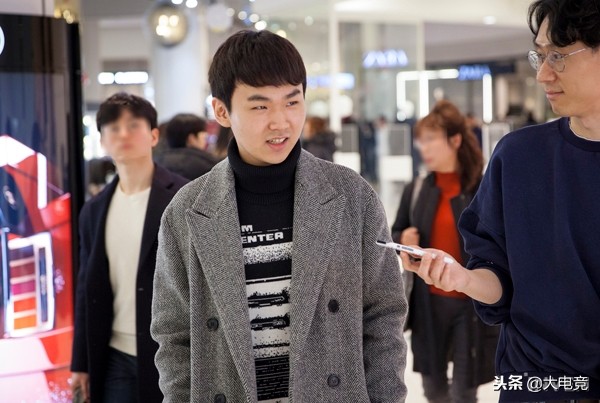 lolgorilla,lol鍘绘娲茬殑閫夋墜