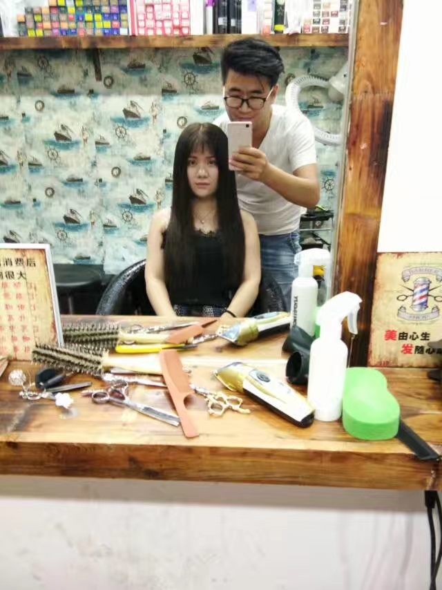做发型师压力好大,做发型师到底有多苦