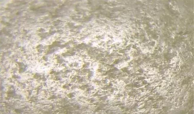 黄沁籽料的皮色和毛孔,籽料毛孔皮色怎么鉴别