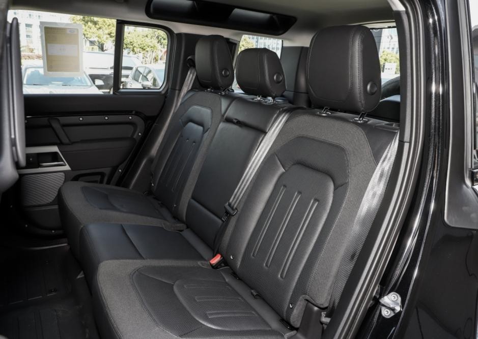 路虎卫士极光价格,好不好看路虎极光