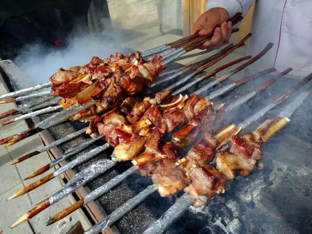 阿克苏天山托木尔视频,新疆天山托木尔博孜墩景区