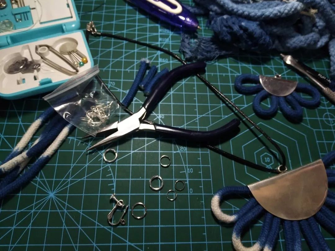 「研究生作品秀」倾尽靛蓝,绳结盘绕,一抹极致