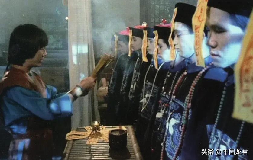 《僵尸》：僵尸片最后的荣光，也是港片最后的惊艳之作