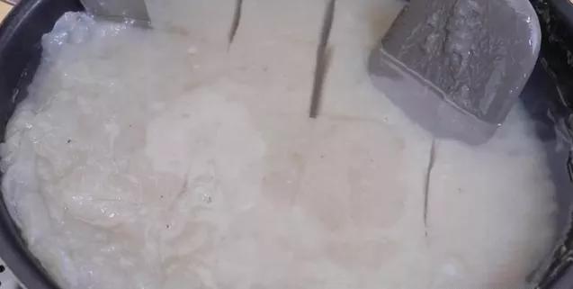 家庭自制麻辣魔芋干,手工麻辣魔芋干制作