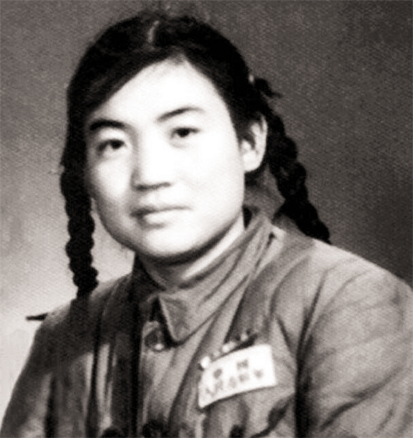 河北一名老人，住院没钱缴费被停药，真实身份揭开后医院追悔莫及