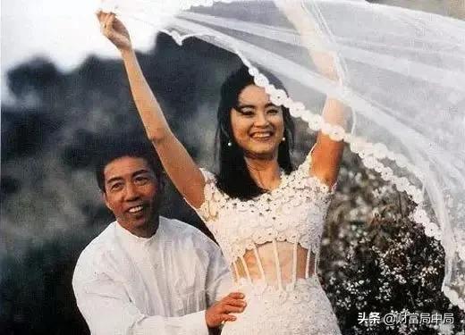 香港十大顶级潮牌 (香港的最新潮牌)