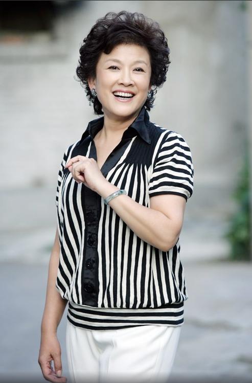 宋春丽嫁音乐教授,宋春丽的丈夫和孩子