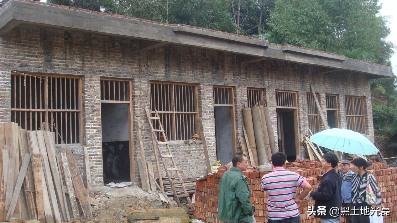 农村烂木头值钱吗,关于农村没人要的木头的视频