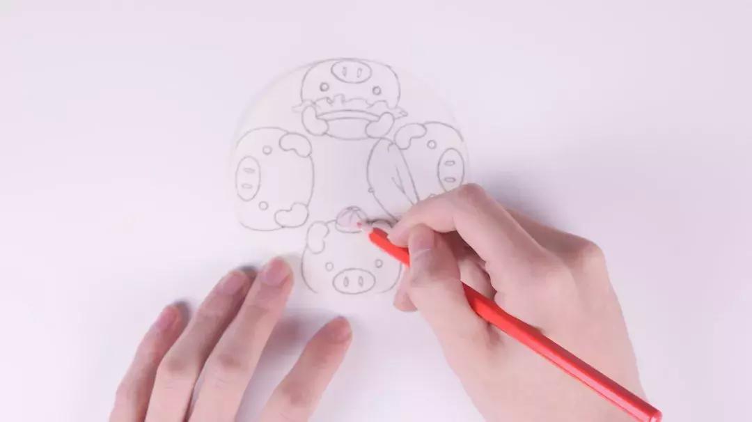 一起来做小猪佩奇玩具,一起来做玩具的视频