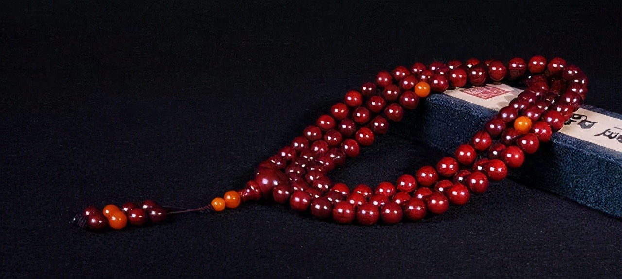 小叶紫檀满天星鉴别真假只需3秒,小叶紫檀木摆件真假鉴别方法图片