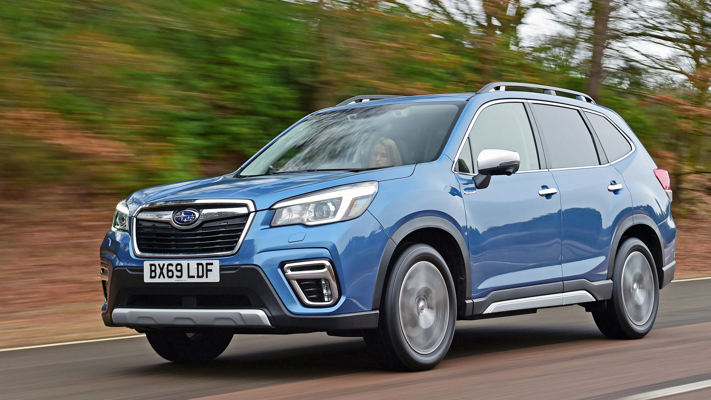 水平对置快吗,水平对置四缸发动机优缺点