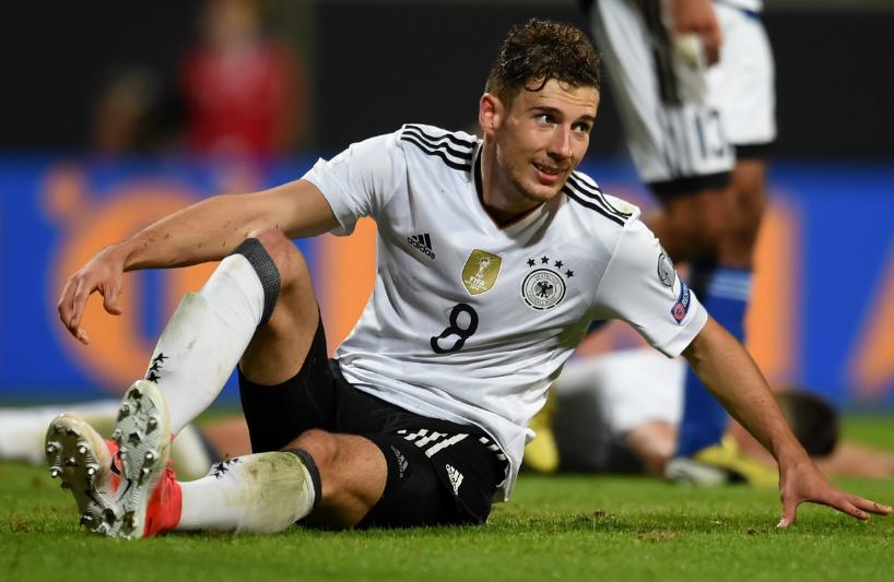 动真格了!一场5-4让拜仁挖出中场大脑,世界级跑位无愧全场最佳