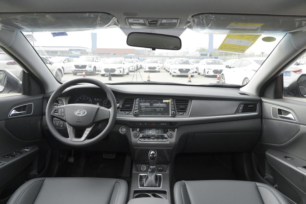 现代名图是b级入门车,保值率高紧凑型车排名