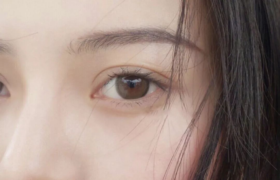 哪有那么多混血，全靠仙瞳招摇撞骗~