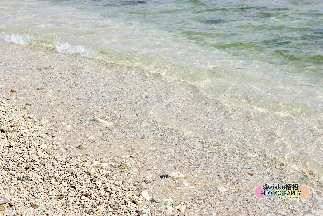 杨紫给李现分享旅游景点,现实生活中李现和杨紫到三亚旅游