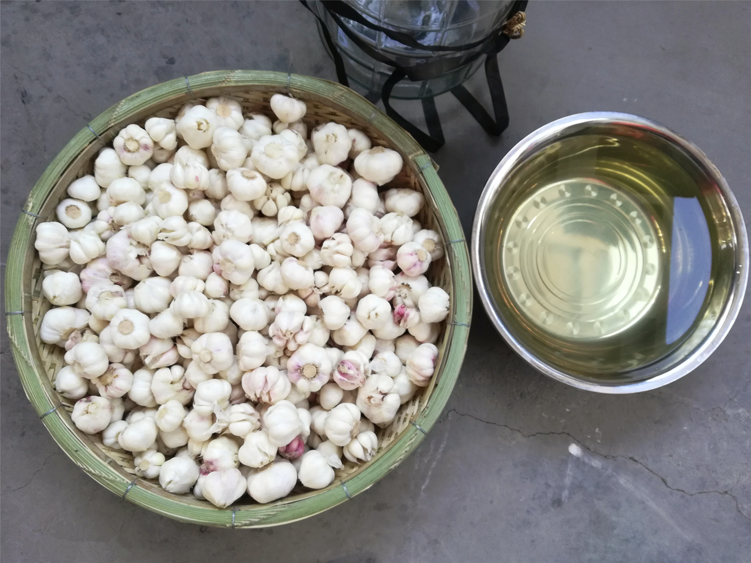 六斤蒜腌糖蒜的正确方法,10斤蒜腌糖蒜方法