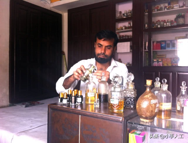 在印度芳香小镇寻访精油，都遇到了什么事