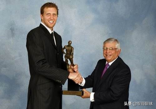 德克诺维茨基生涯主场最后一战,年轻德克诺维茨基