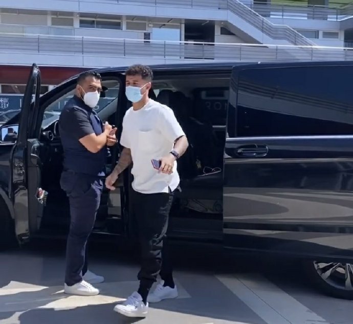 巴萨四分之一决赛,巴萨现在踢什么阵容