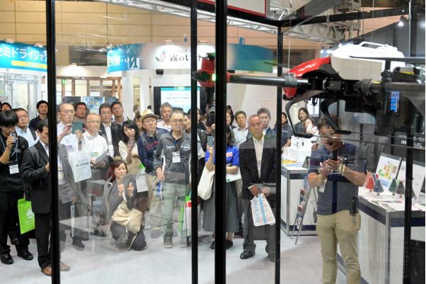 我国最好的农业无人机,中国农业无人机种田