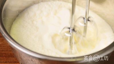 打发过头的奶油如何做黄油,打发的淡奶油做黄油