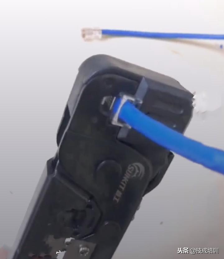 万能电工居然不会做网线水晶头，这怎么可能？！（附检测方法）