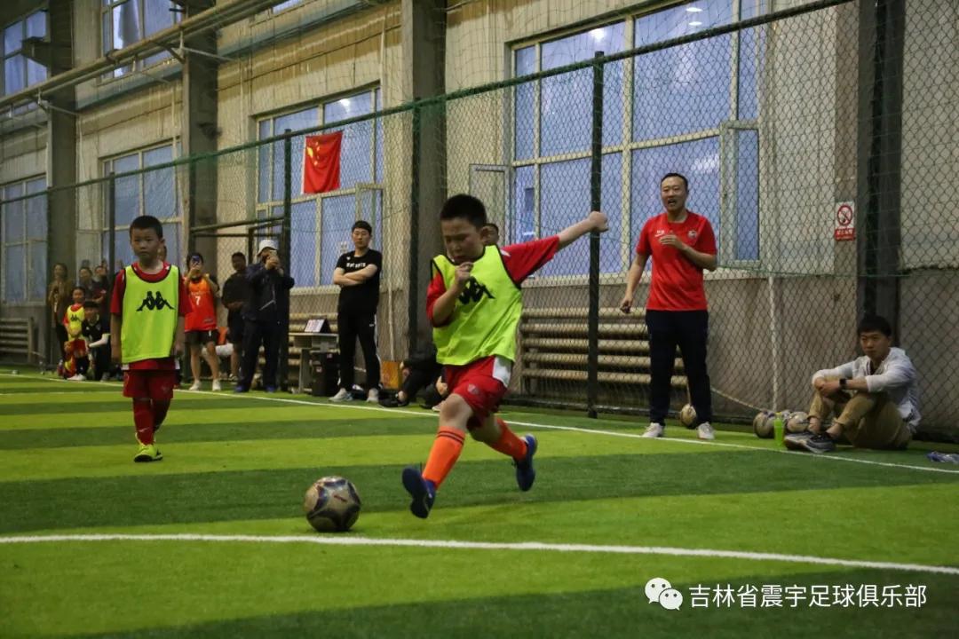 快乐童年，足球相伴！——震宇足球俱乐部“超级比赛日”精彩瞬间