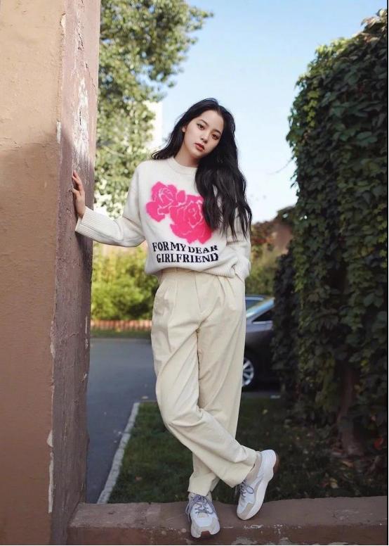 穿了这么多年裤子,一年四季都喜欢“阔腿裤”,立志穿出花来