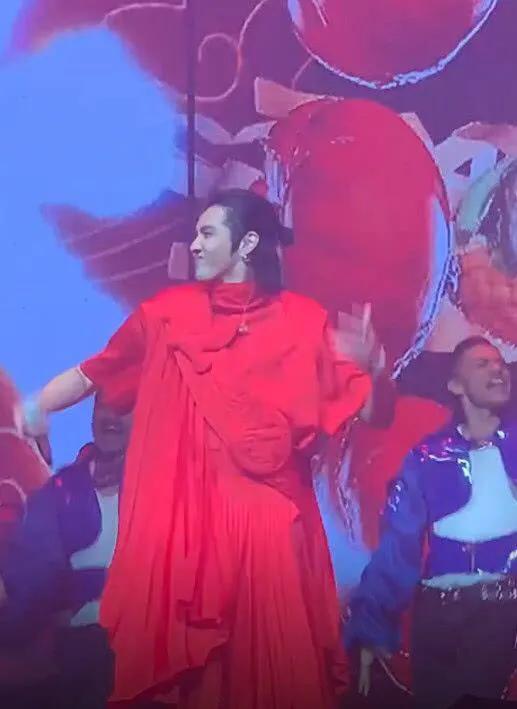 《吴亦凡的“乱果倭瓜”》