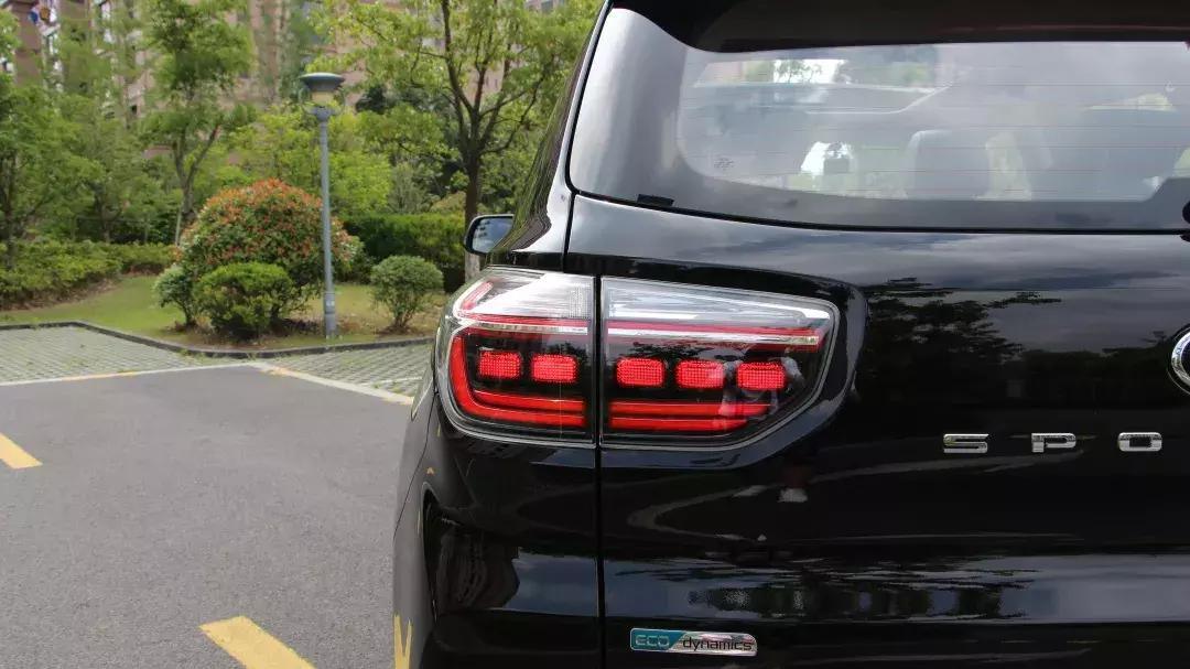 起亚智跑2.4测评,试驾智跑2.0高配